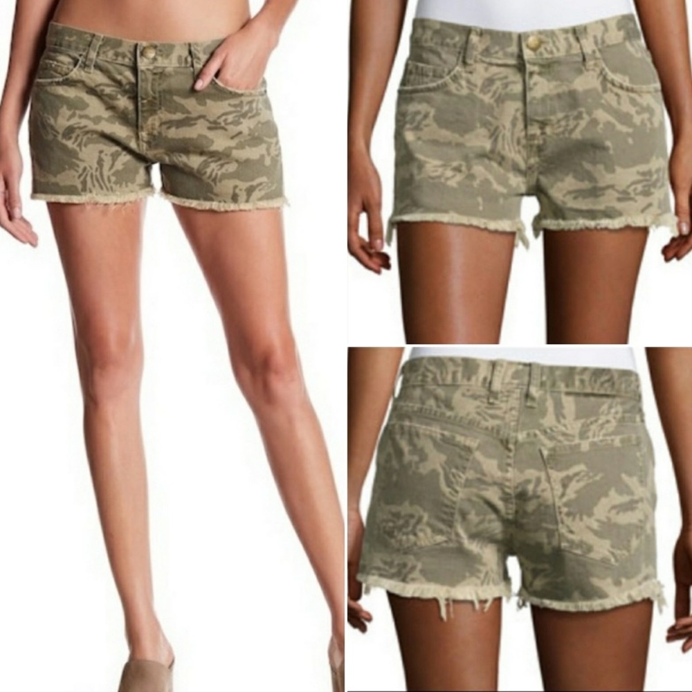 Current Elliott Camo The Boyfriend Short Raw Hem Size 28